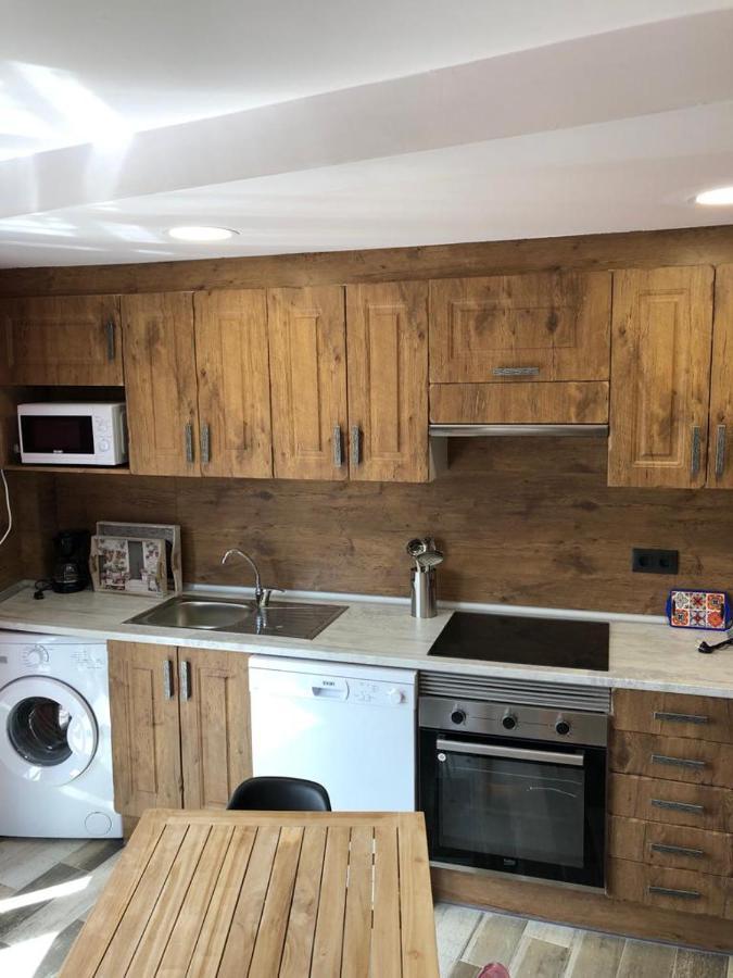 Apartamentos Deluxe Con Jacuzzi O Chimenea Love For Two Collado Mediano Екстериор снимка