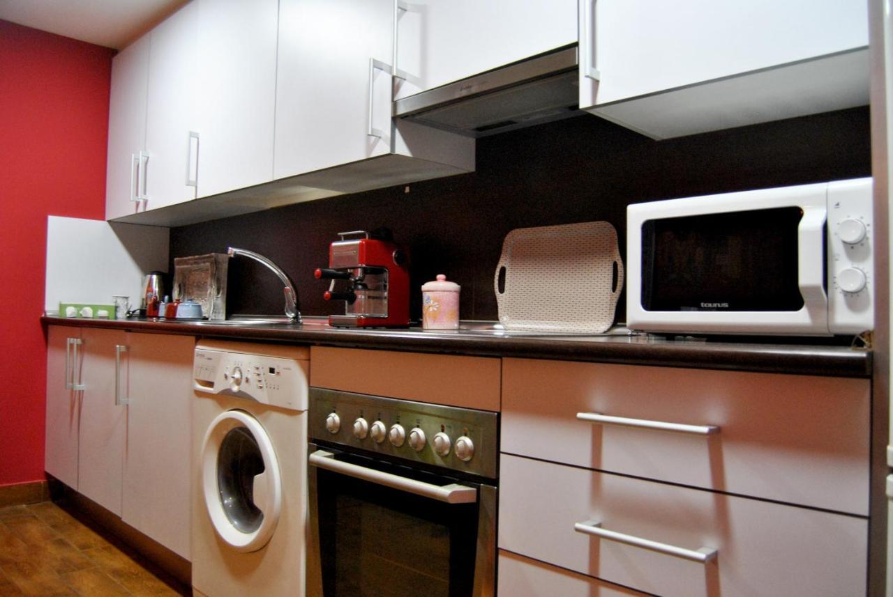 Apartamentos Deluxe Con Jacuzzi O Chimenea Love For Two Collado Mediano Екстериор снимка