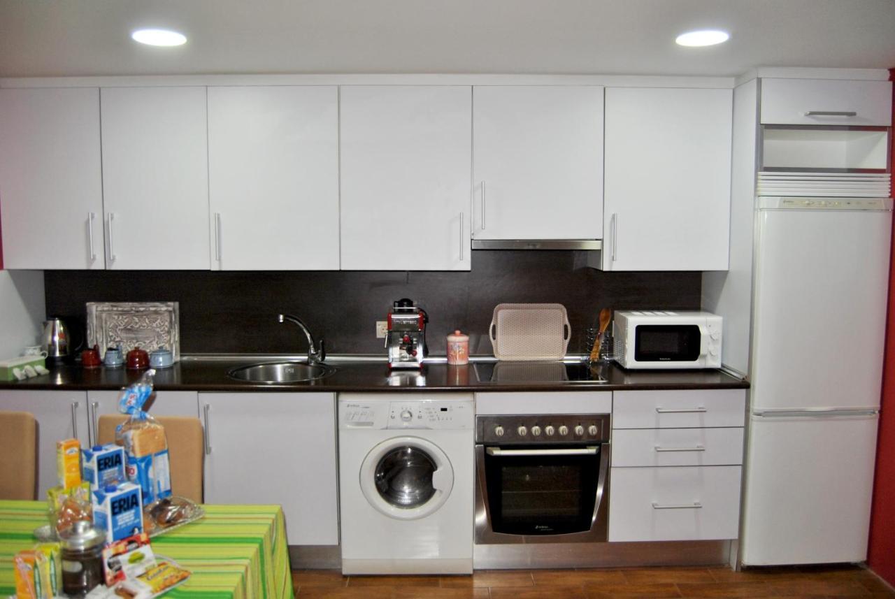 Apartamentos Deluxe Con Jacuzzi O Chimenea Love For Two Collado Mediano Екстериор снимка