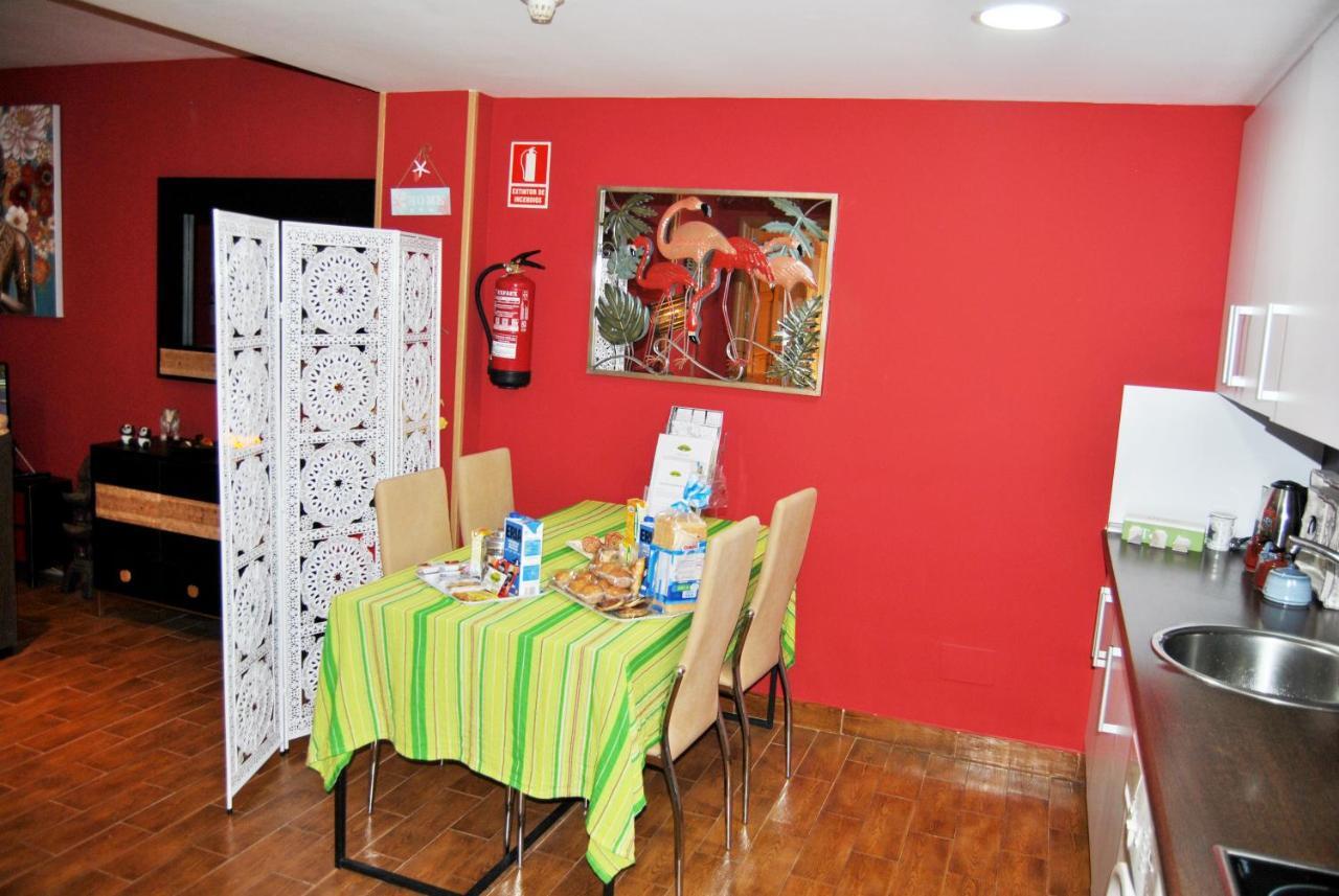 Apartamentos Deluxe Con Jacuzzi O Chimenea Love For Two Collado Mediano Екстериор снимка